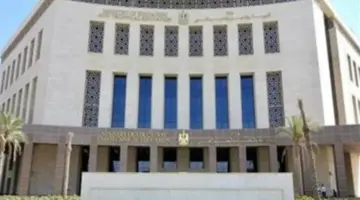 كيف يتم التعامل مع غياب الطالب بعذر طبي في التقييمات الأسبوعية؟ الوزارة تُبيّن